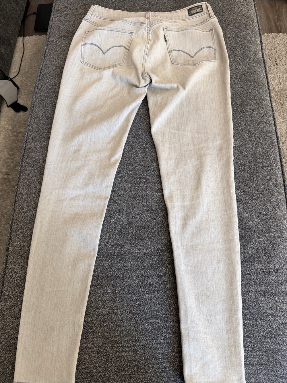 Levi's Women's Light Beige Skinny Jeans black Tab - Picture 13 of 13